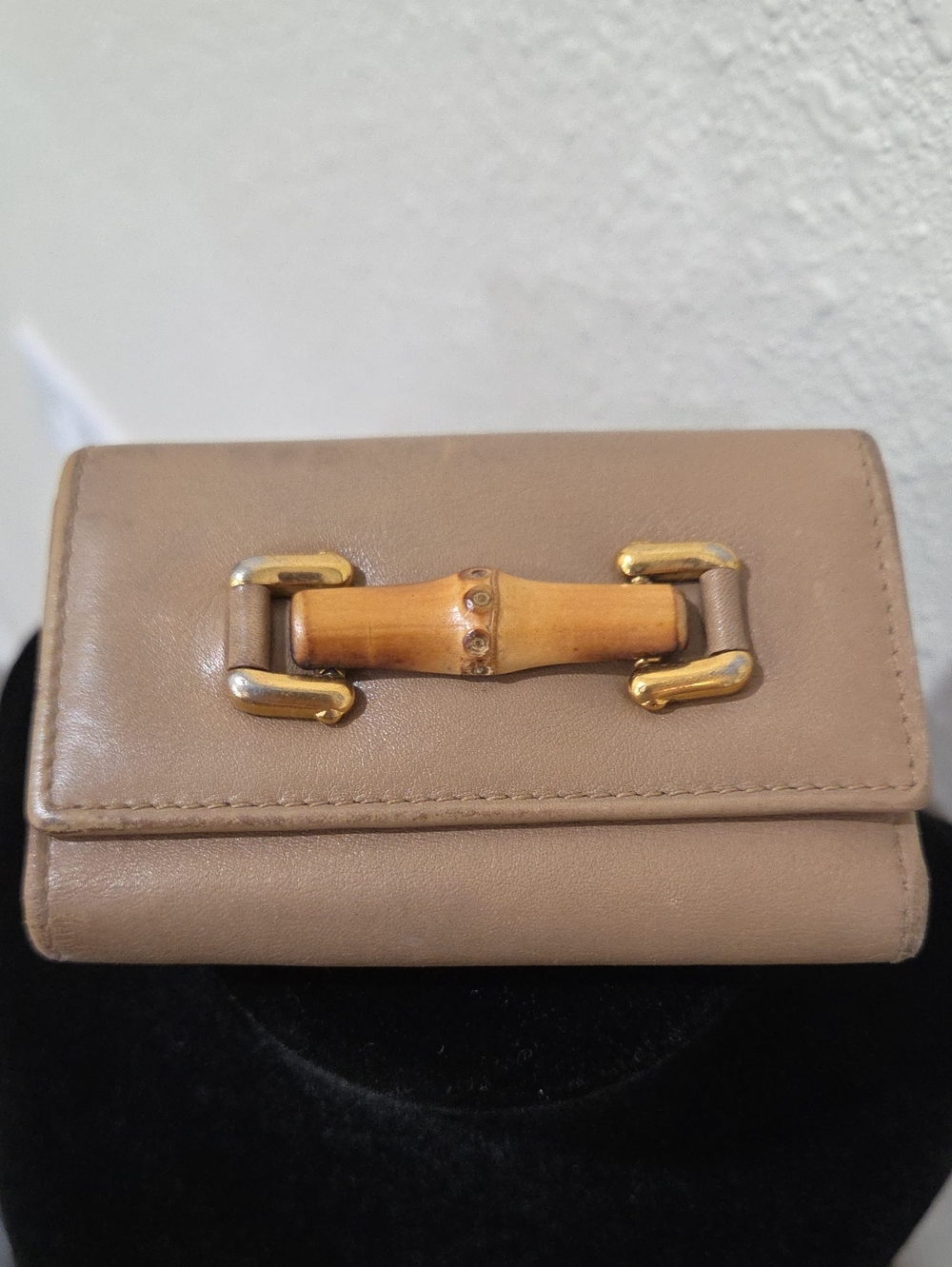 Gucci Vintahe Tan Leather Small Wallet with Bamboo Accent